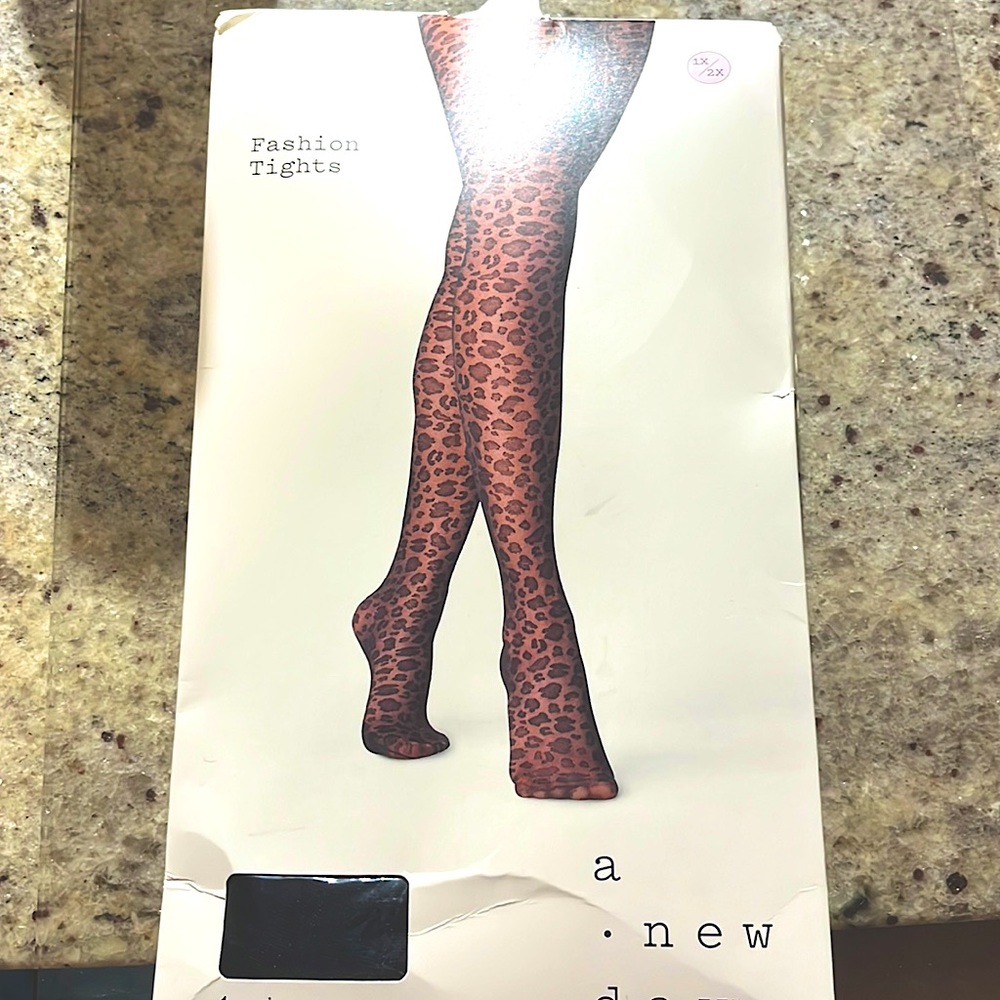 New Day Leopard Fashion Tights sz 1x/2x